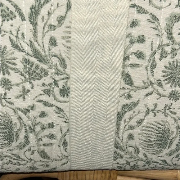 Studio McGee Decorated Border Cotton Slub Print Quilt , Light Teal Green - Picture 4 of 16